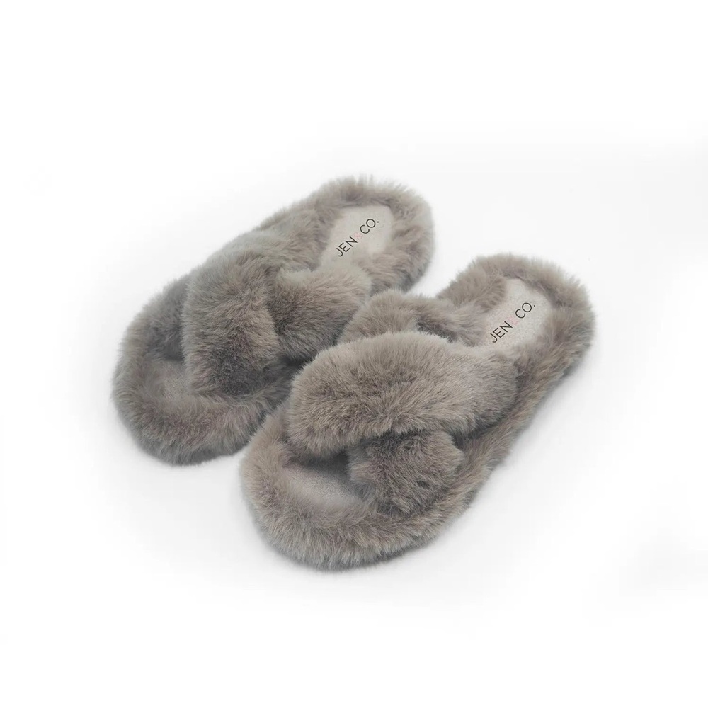 NWT Faux Fur Slippers